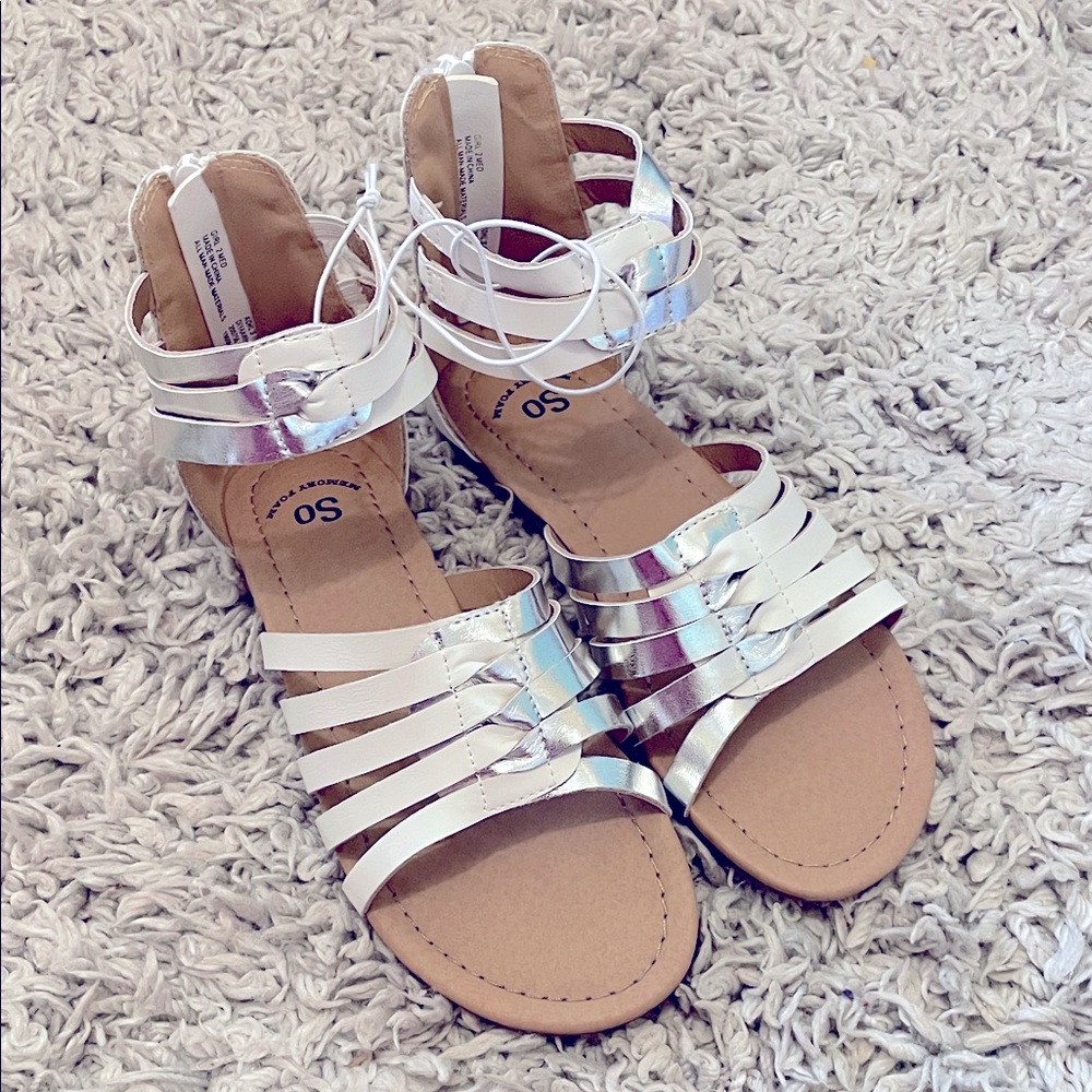 SO Diyaa White/Silver Gladiator Sandals, Size 2
